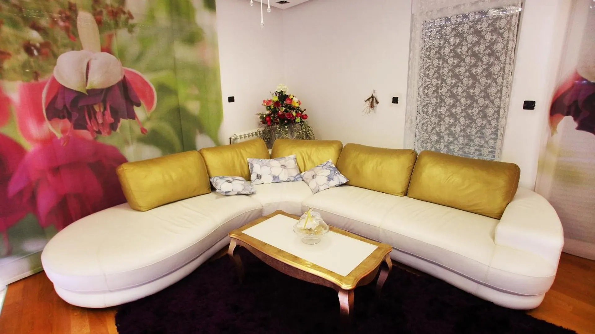 Domus Apartments 特罗吉尔